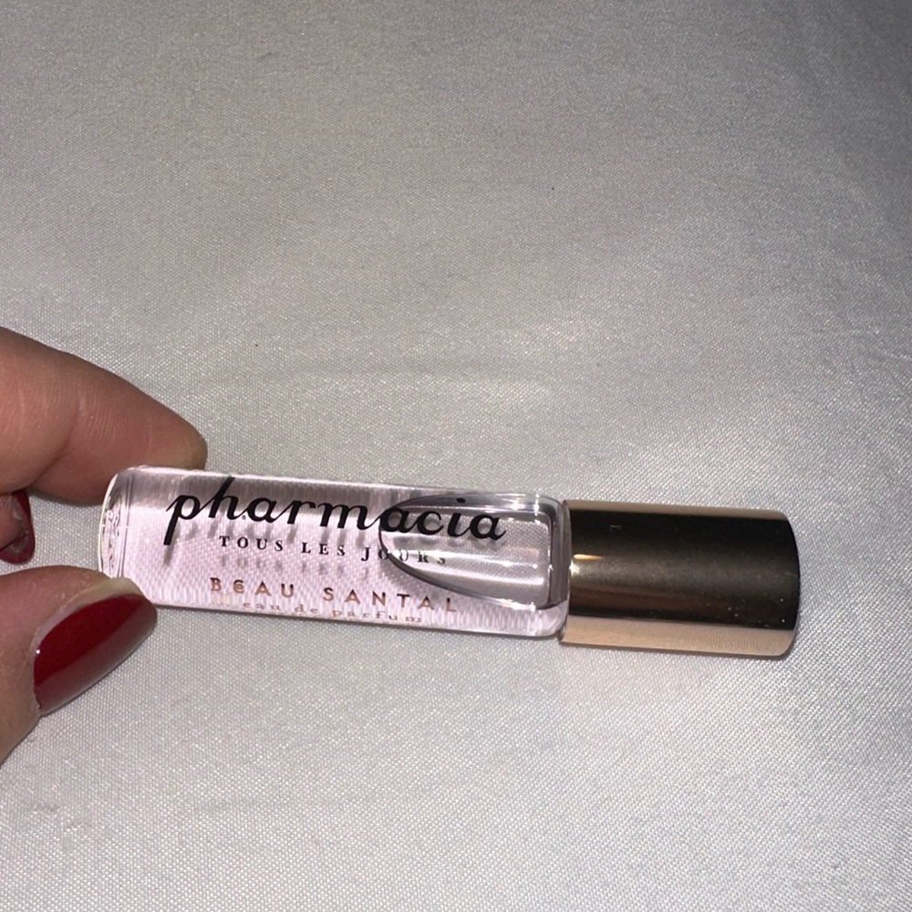 Beau Santal beauty mini pharmacia anthro  - Gold Cap💜